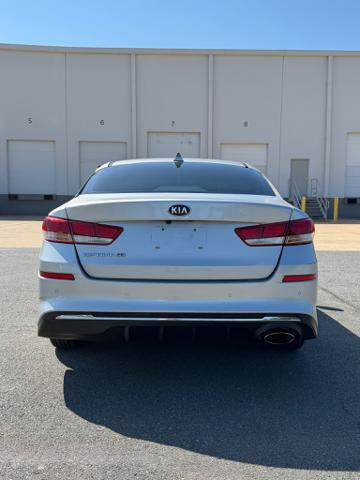 Used 2020 Kia Optima LX FWD image 5