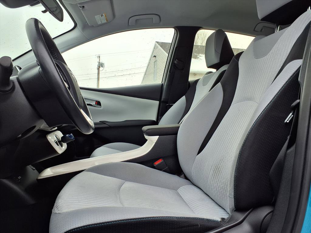 Used 2018 Toyota Prius Prime Plus image 6