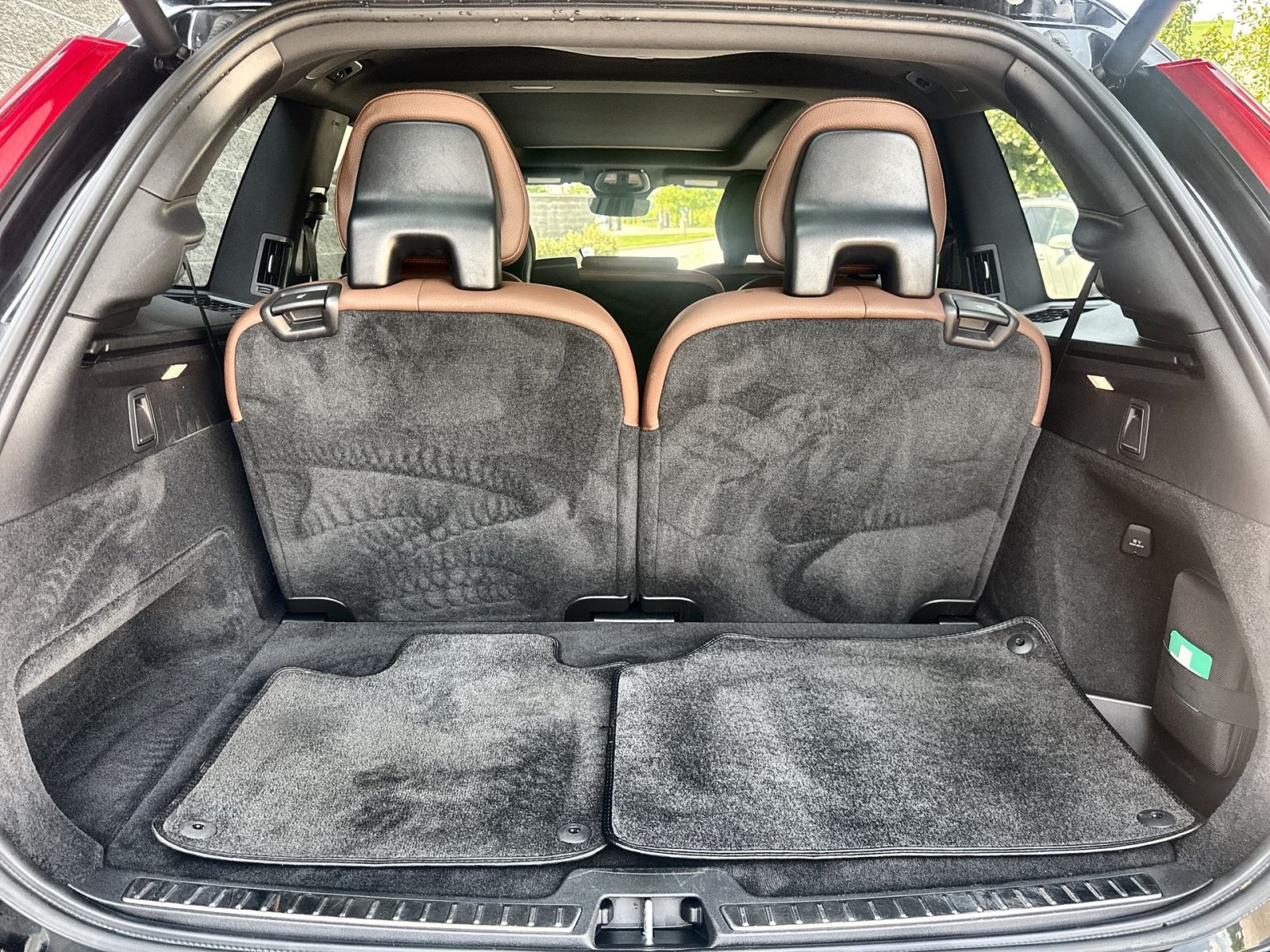 Used 2023 Volvo XC90 B6 Plus w/ Protection Package Premier AWD/4WD image 27