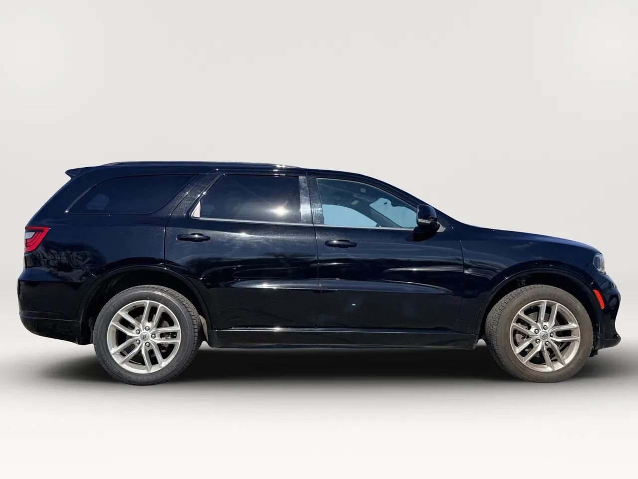 Used 2023 Dodge Durango GT image 9