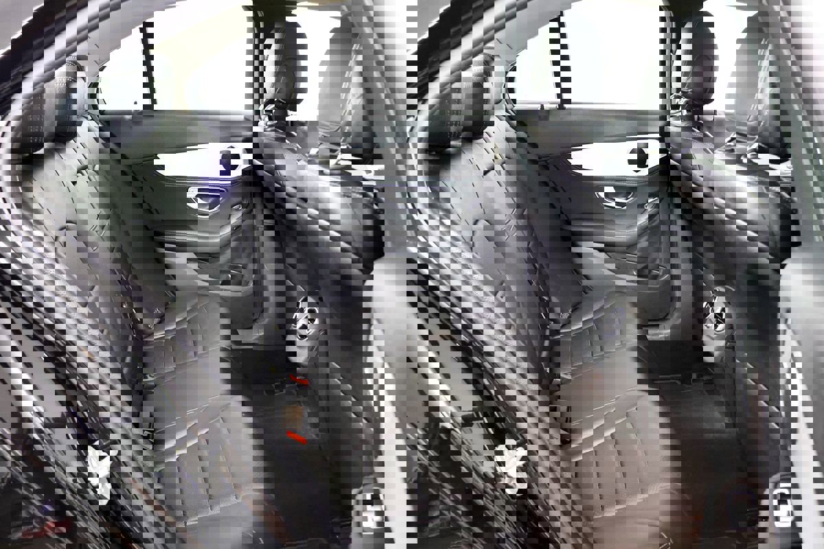 Used 2015 Mercedes-Benz C 300 Sport image 53