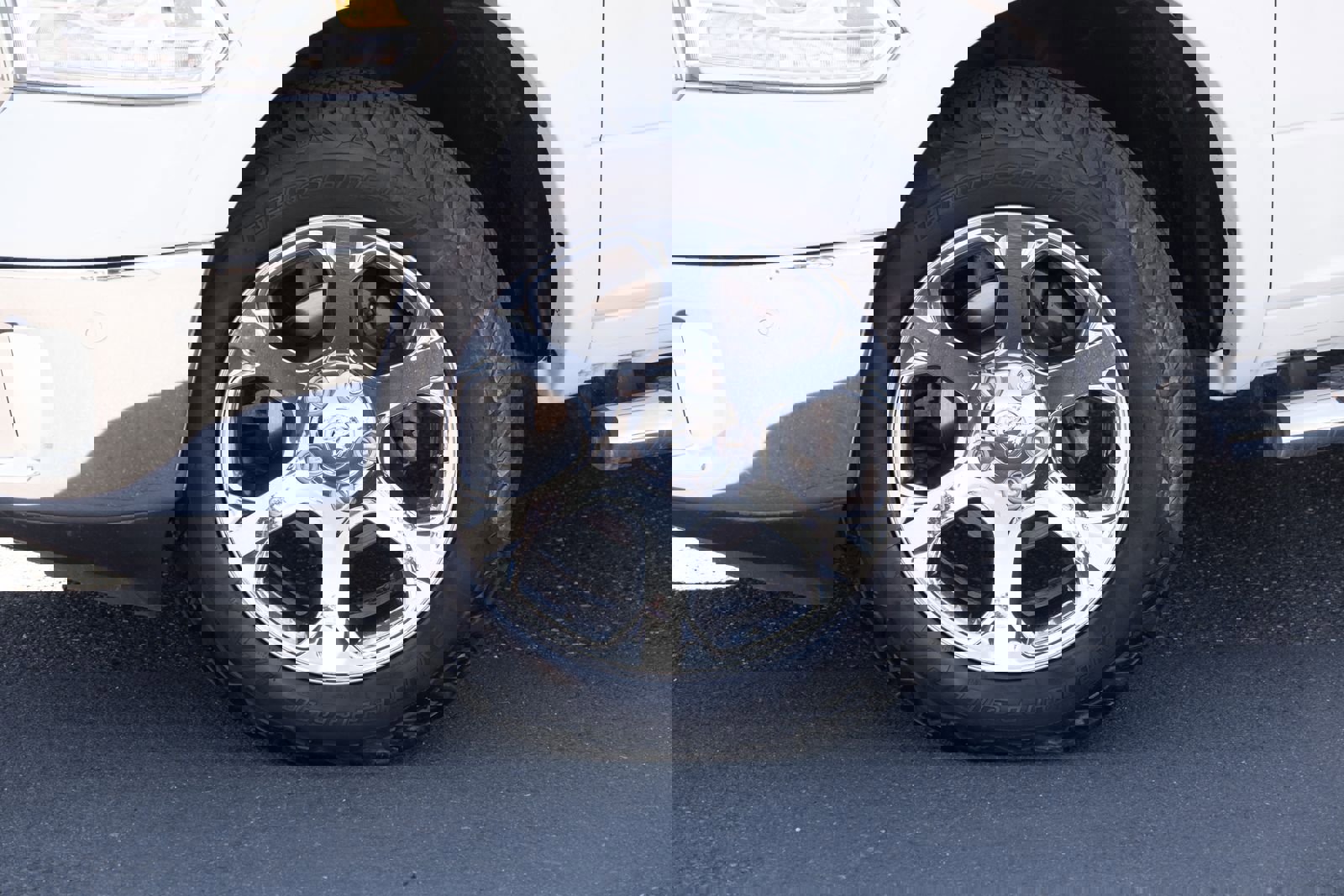 Used 2018 RAM 1500 Laramie w/ Convenience Group image 25