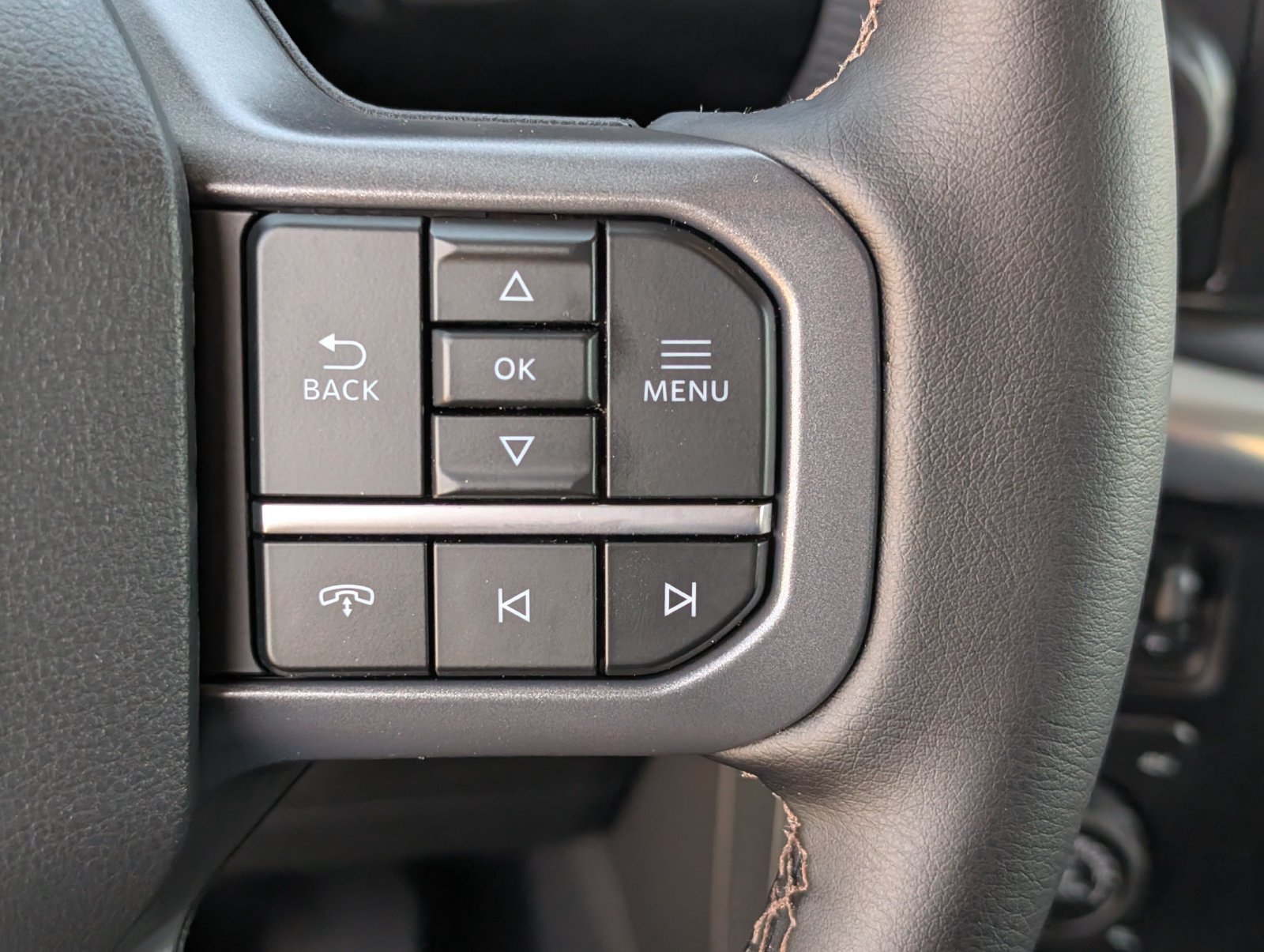 Used 2025 Ford F150 Lariat w/ Equipment Group 502A High AWD/4WD image 24
