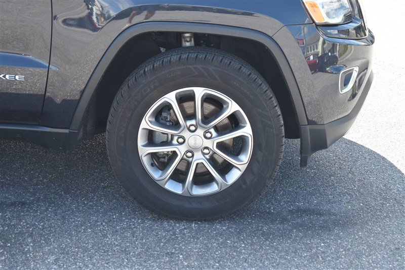 Used 2016 Jeep Grand Cherokee Limited w/ Luxury Group II AWD/4WD image 3