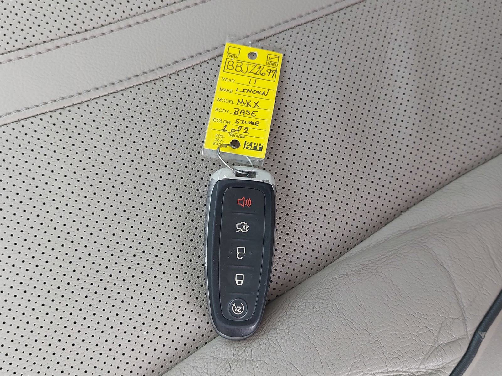 Used 2011 Lincoln MKX AWD w/ 102A Rapid Spec Order Code image 35