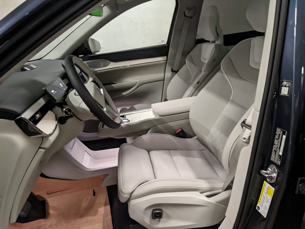 New 2025 Volvo EX90 Ultra image 11