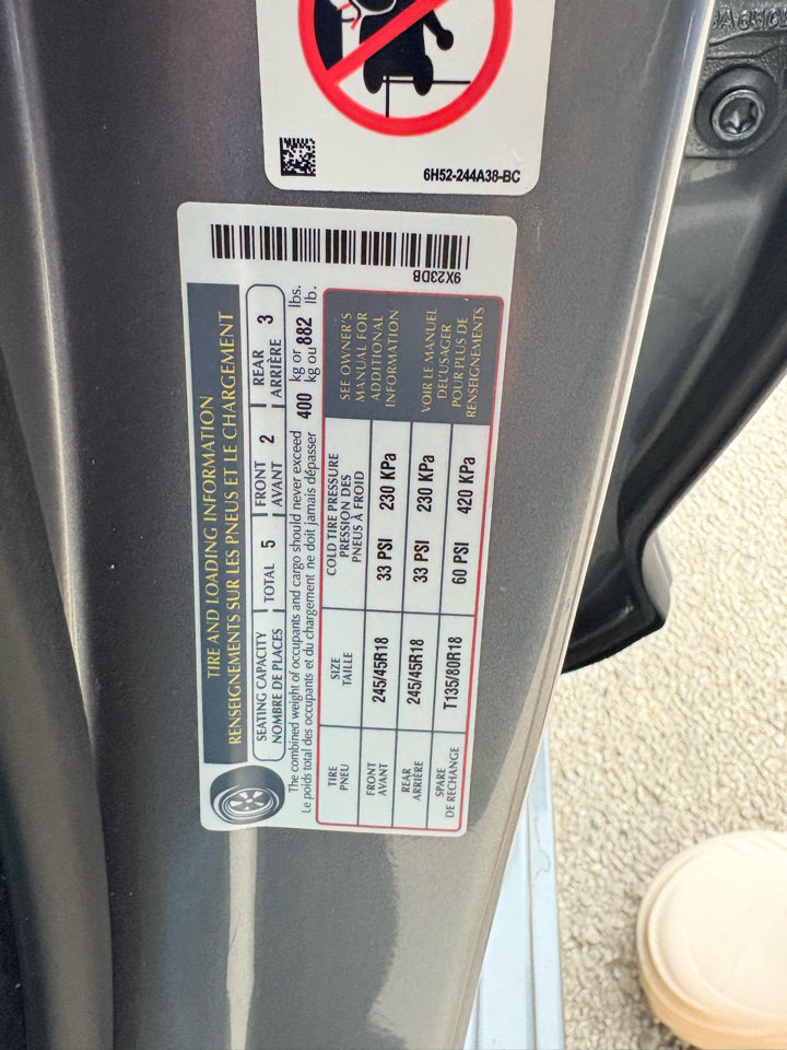 Used 2015 Jaguar XF Premium image 30