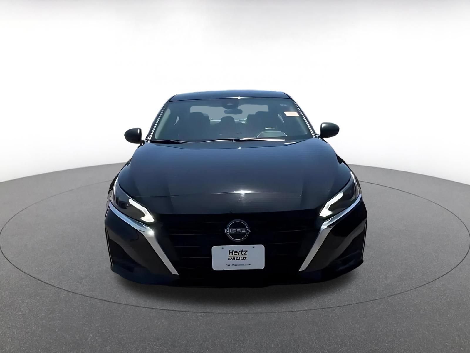 Used 2025 Nissan Altima 2.5 SV FWD image 4