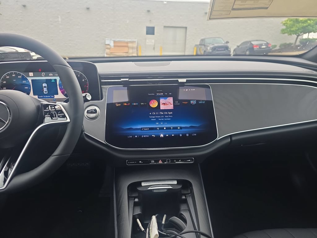 New 2026 Mercedes-Benz E 450 4MATIC Sedan image 17