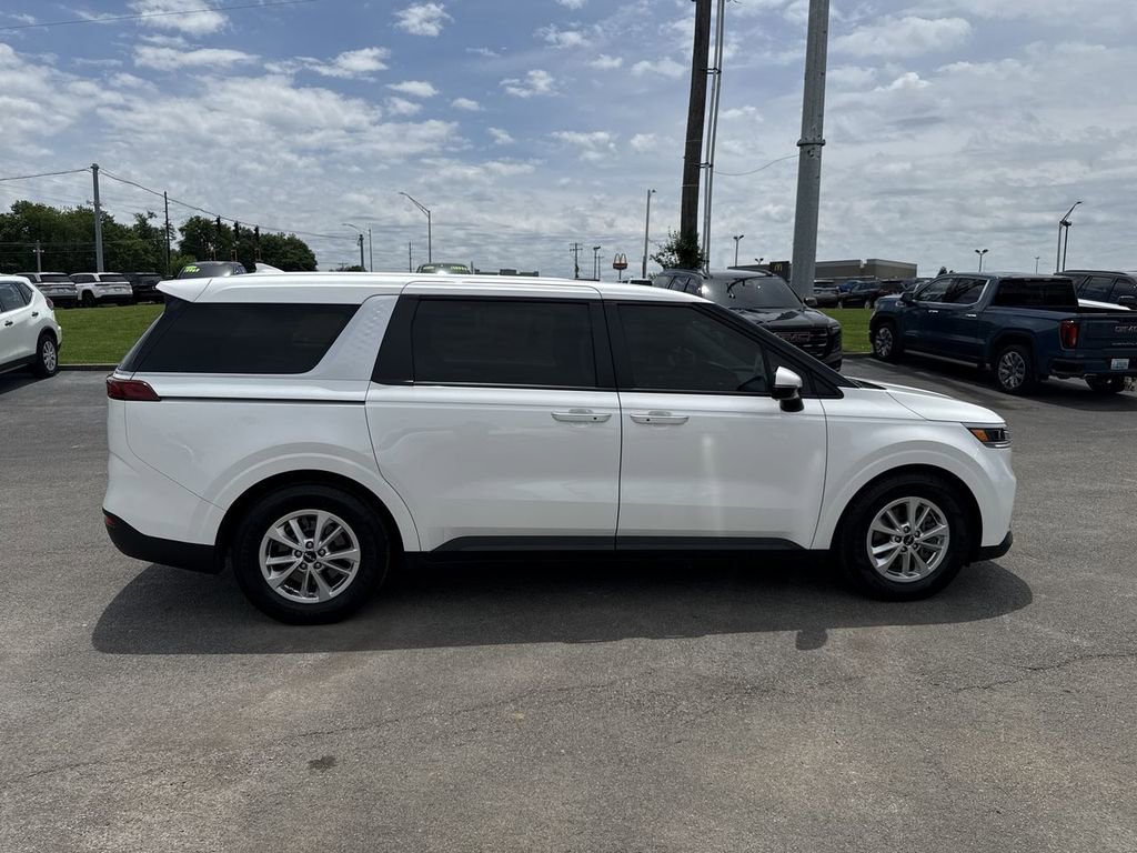 Used 2022 Kia Carnival LX FWD image 14