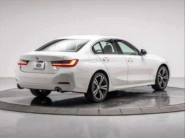 Used 2024 BMW 330i Sedan w/ Premium Package RWD image 5