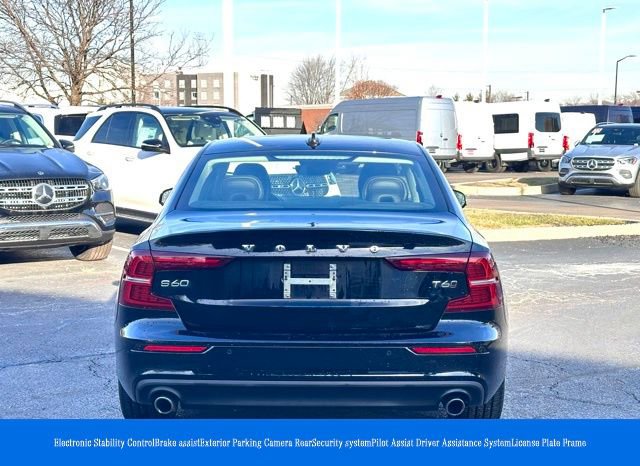 Used 2021 Volvo S60 T6 Momentum w/ Advanced Package image 6