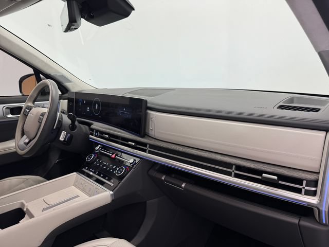 Used 2025 Hyundai Santa Fe Calligraphy FWD image 40