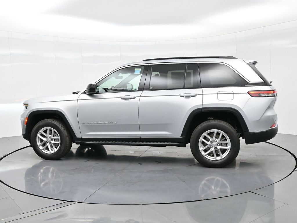 New 2025 Jeep Grand Cherokee Laredo X image 10