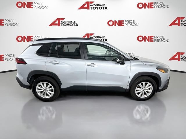 Certified 2026 Toyota Corolla Cross LE FWD image 9