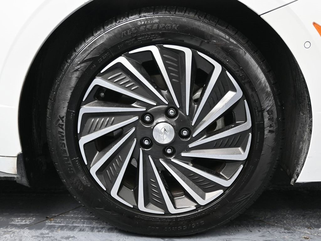 Used 2022 Hyundai Sonata Limited image 14