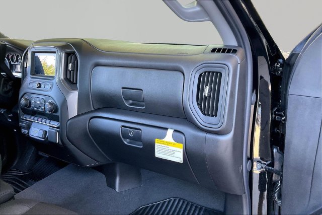 Used 2026 Chevrolet Silverado 2500 Custom w/ Custom Convenience Package AWD/4WD image 18