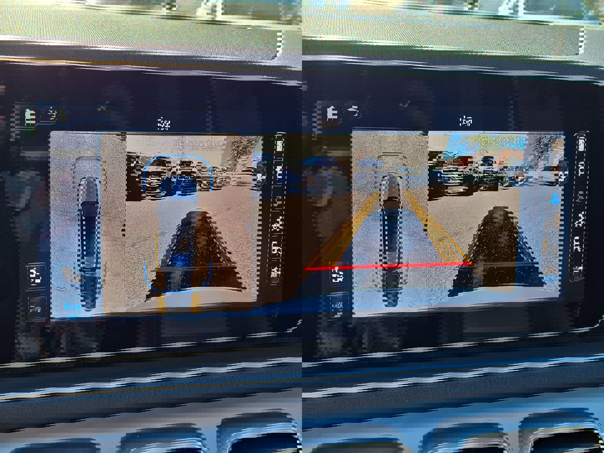 Used 2024 Mercedes-Benz GLE 450e 4MATIC image 18