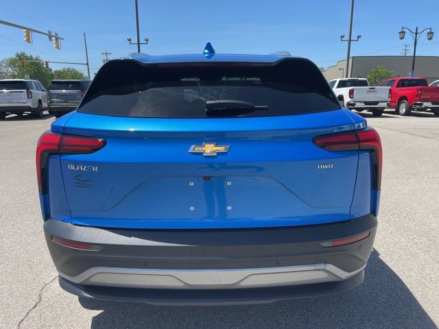 Used 2024 Chevrolet Blazer EV LT AWD/4WD image 12