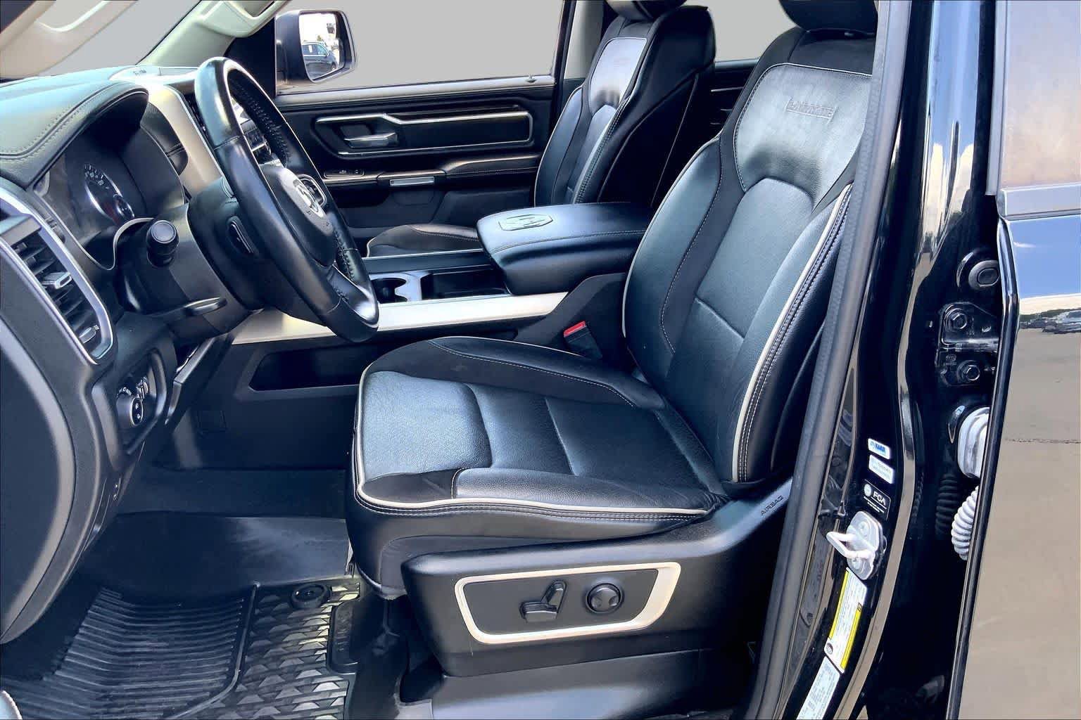 Used 2022 RAM 1500 Laramie AWD/4WD image 8