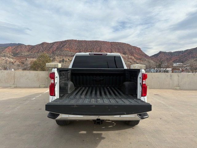 Used 2023 Chevrolet Silverado 1500 LTZ image 8
