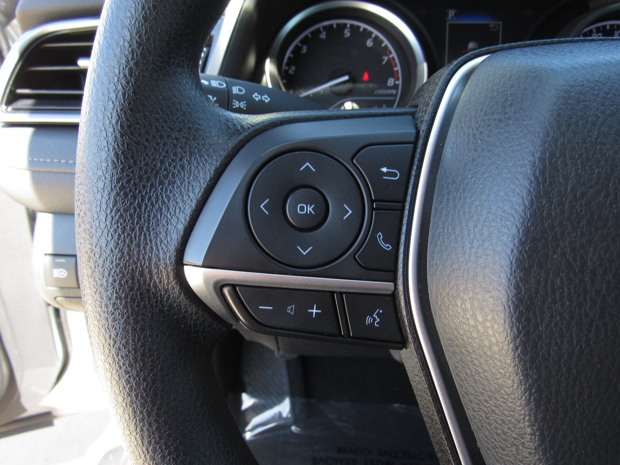 Used 2024 Toyota Camry LE FWD image 22