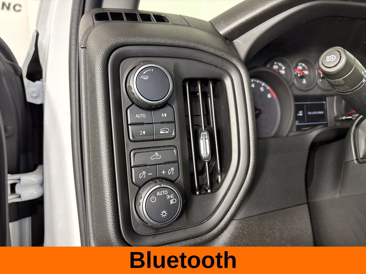 Used 2023 Chevrolet Silverado 1500 Custom w/ LPO, Dark Essentials Package AWD/4WD image 11
