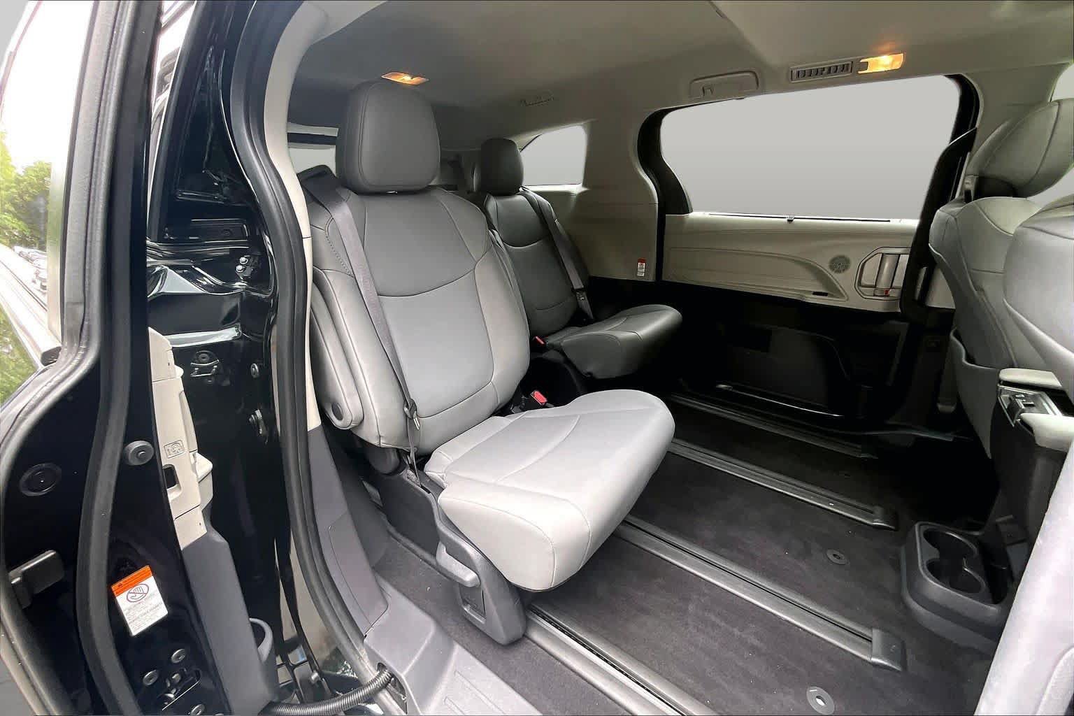 Certified 2023 Toyota Sienna XLE w/ XLE Plus Package AWD/4WD image 36
