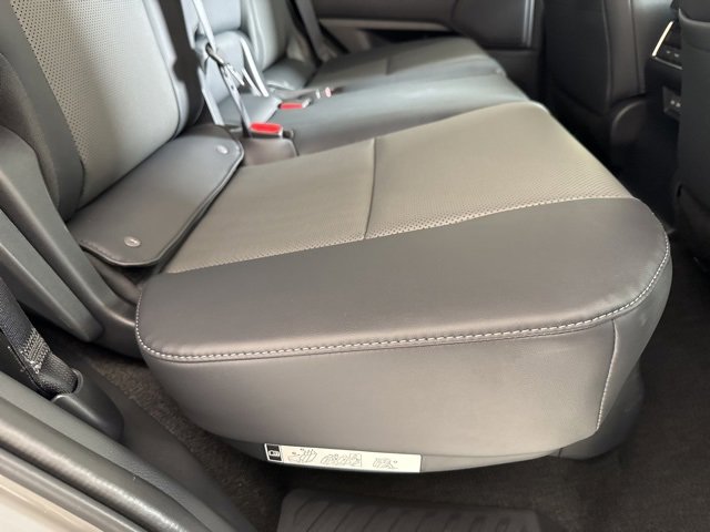 Used 2025 Lexus GX 550 w/ Cold Area Package image 53