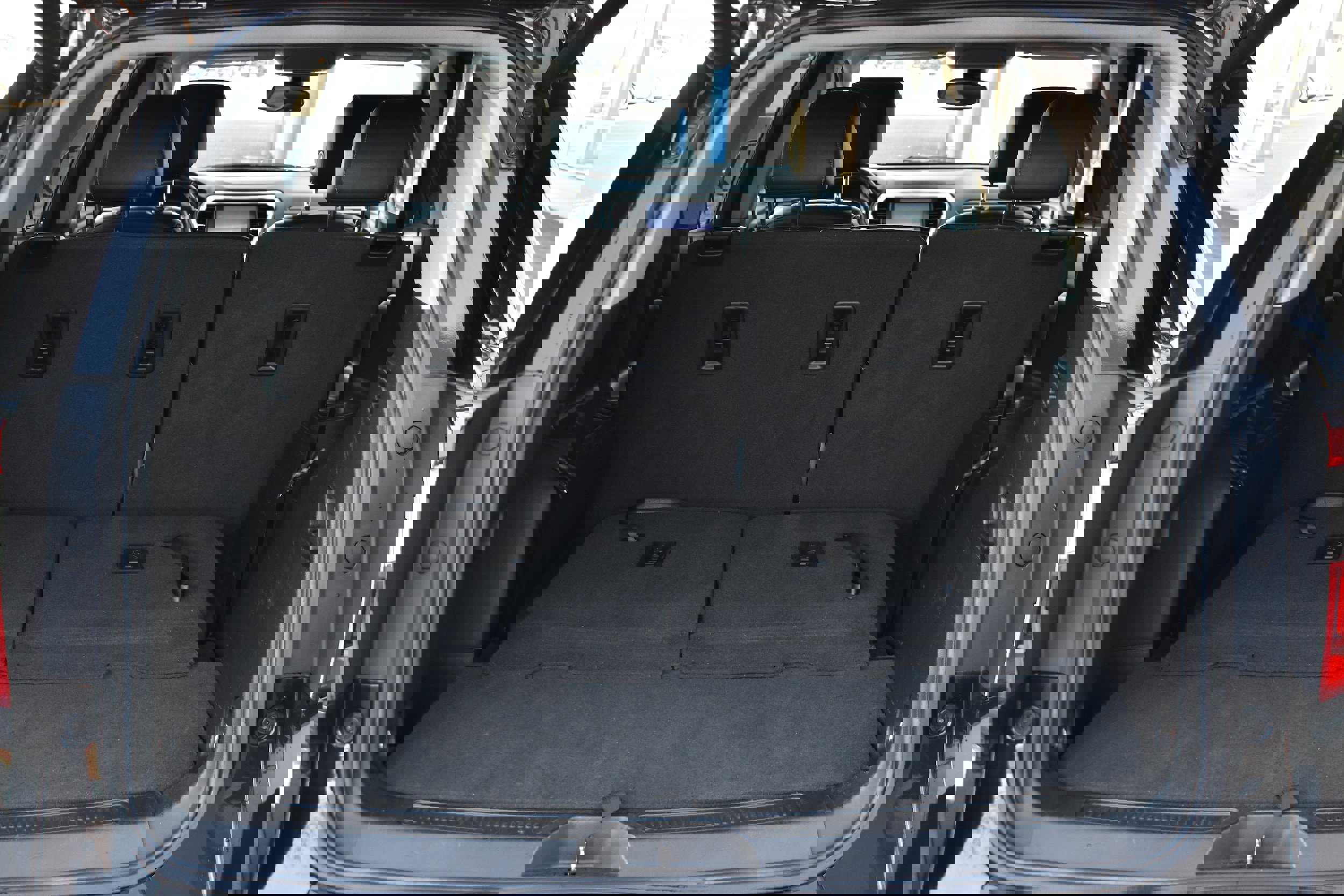 Used 2023 GMC Acadia SLT image 10