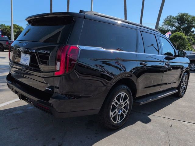 Used 2025 Ford Expedition Max Active AWD/4WD image 4