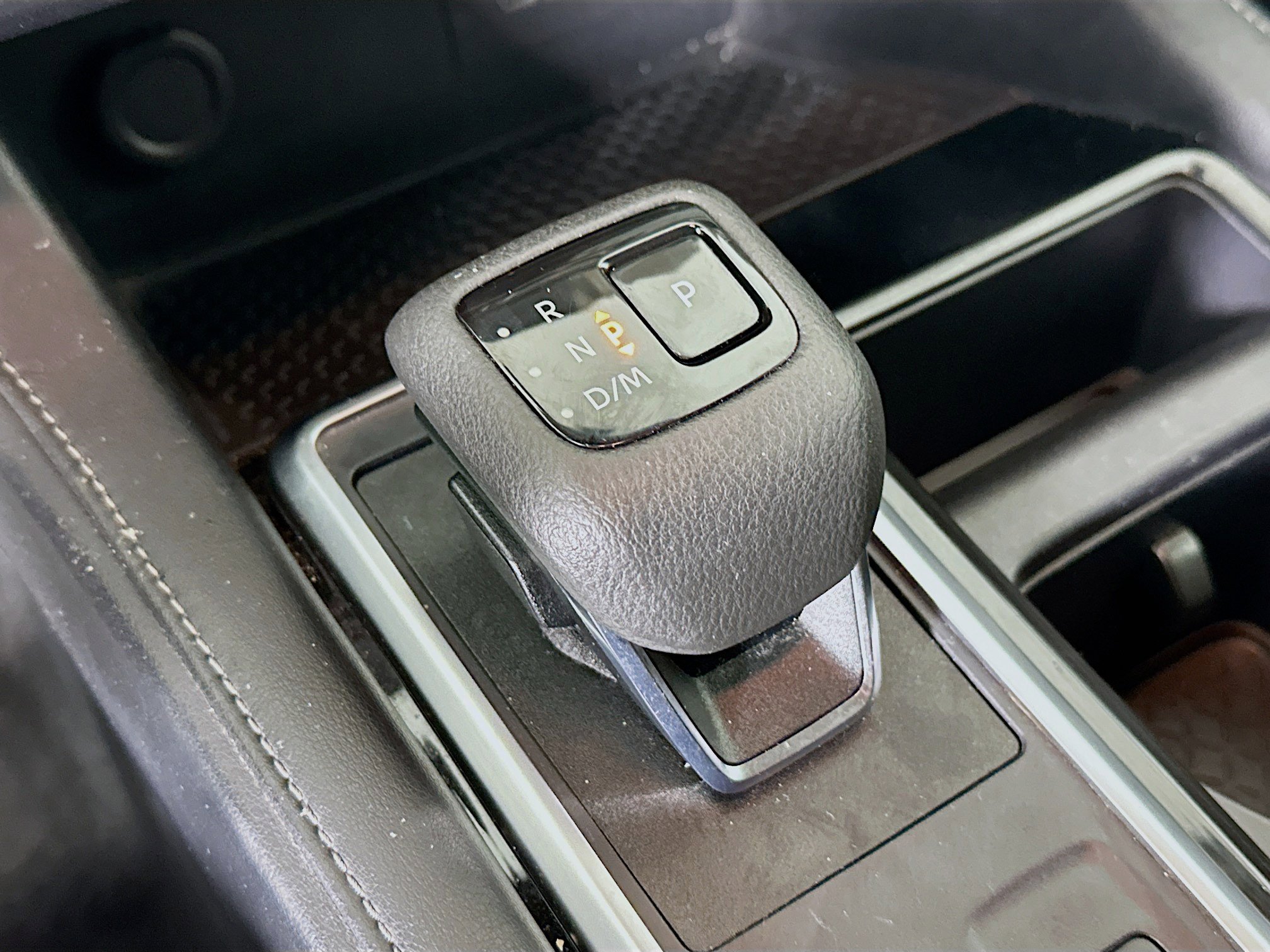 Used 2024 Nissan Pathfinder SV image 24