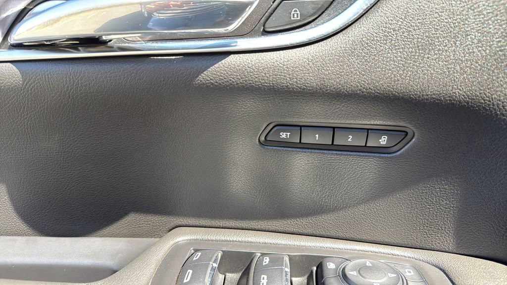 Used 2022 Cadillac XT6 Luxury AWD/4WD image 30