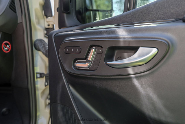 Used 2024 Mercedes-Benz Sprinter 2500 image 37
