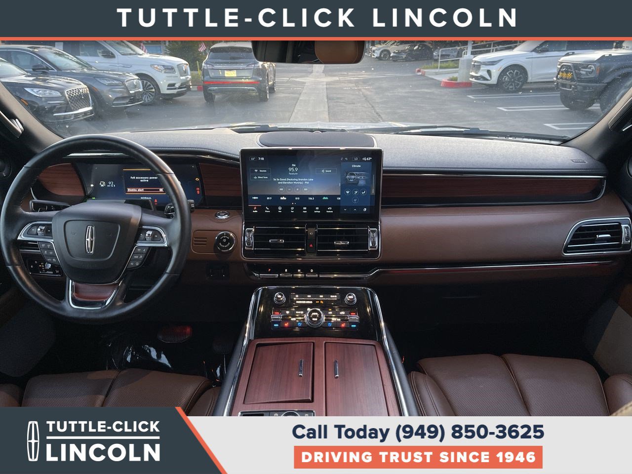 Used 2024 Lincoln Navigator Reserve image 12
