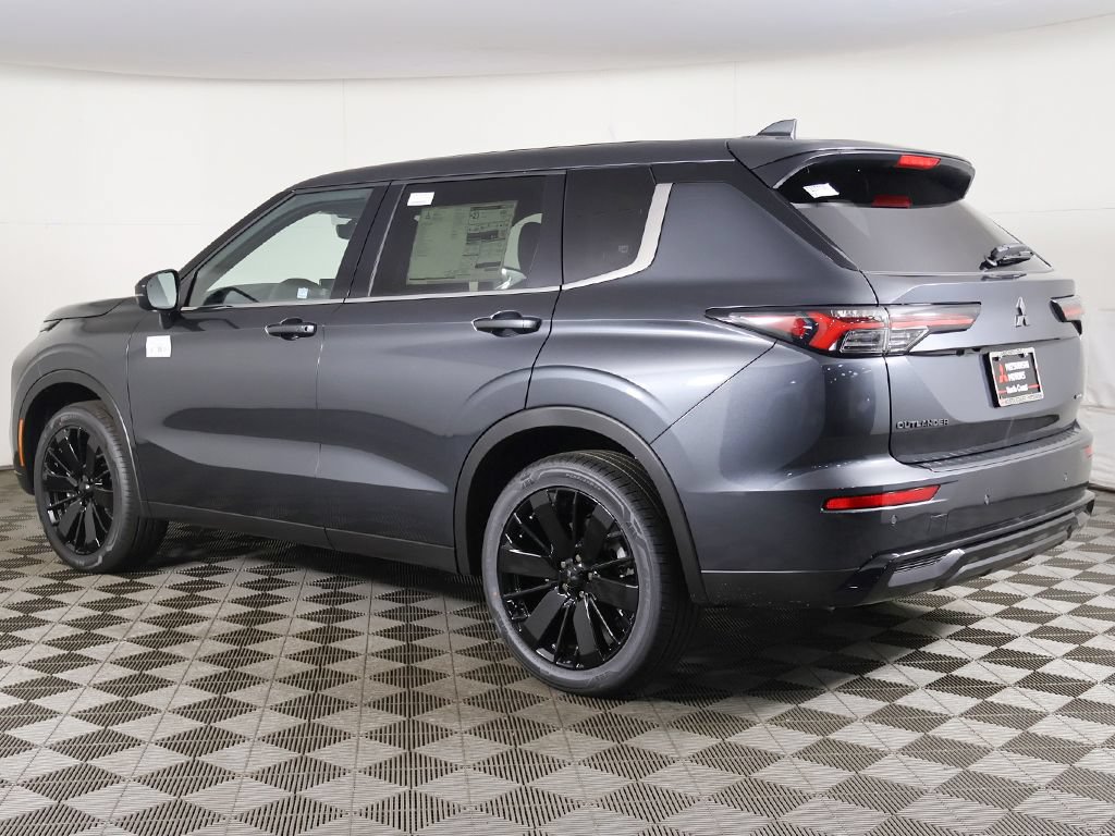 New 2026 Mitsubishi Outlander LE AWD/4WD image 9