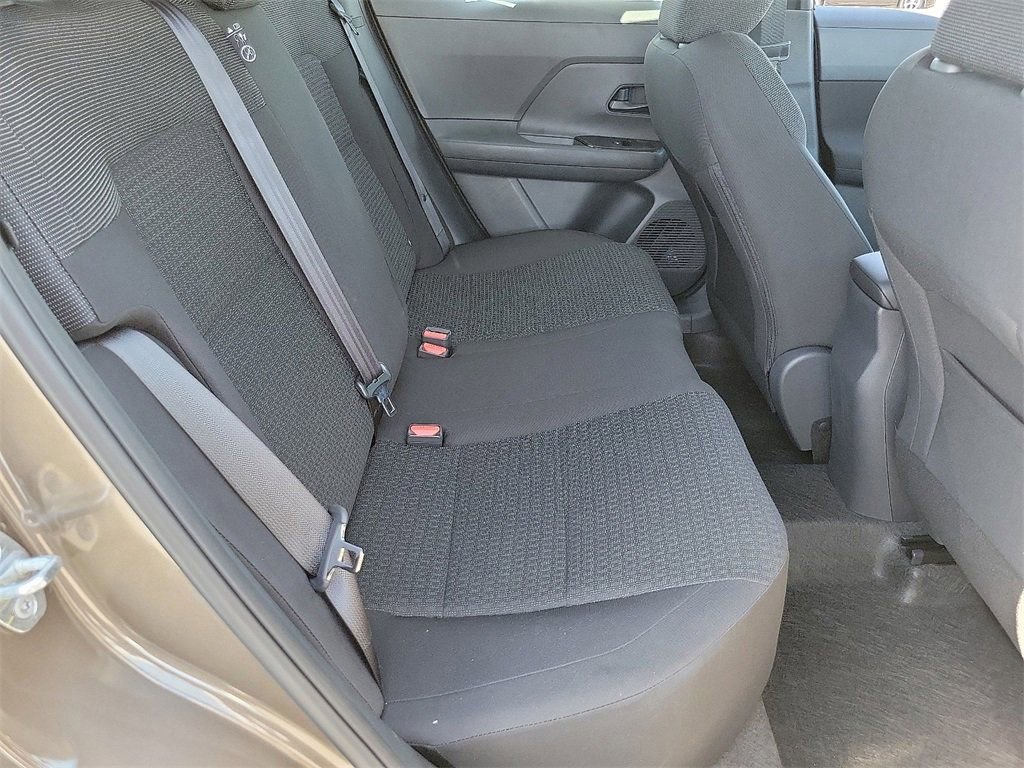 New 2025 Nissan Kicks S image 13