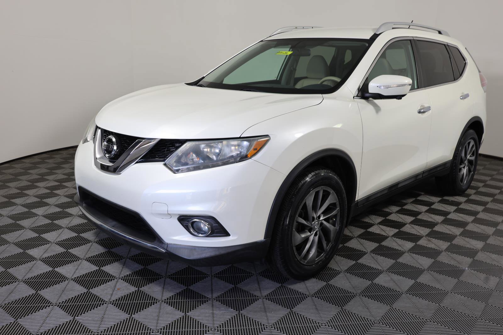 Used 2015 Nissan Rogue SL