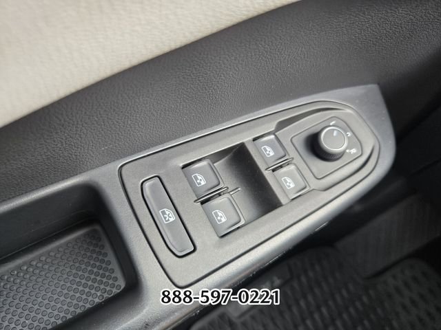 Used 2025 Volkswagen Taos S FWD image 31