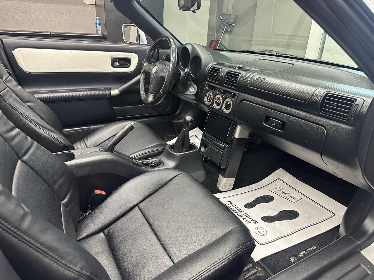 Used 2001 Toyota MR2 RWD image 23
