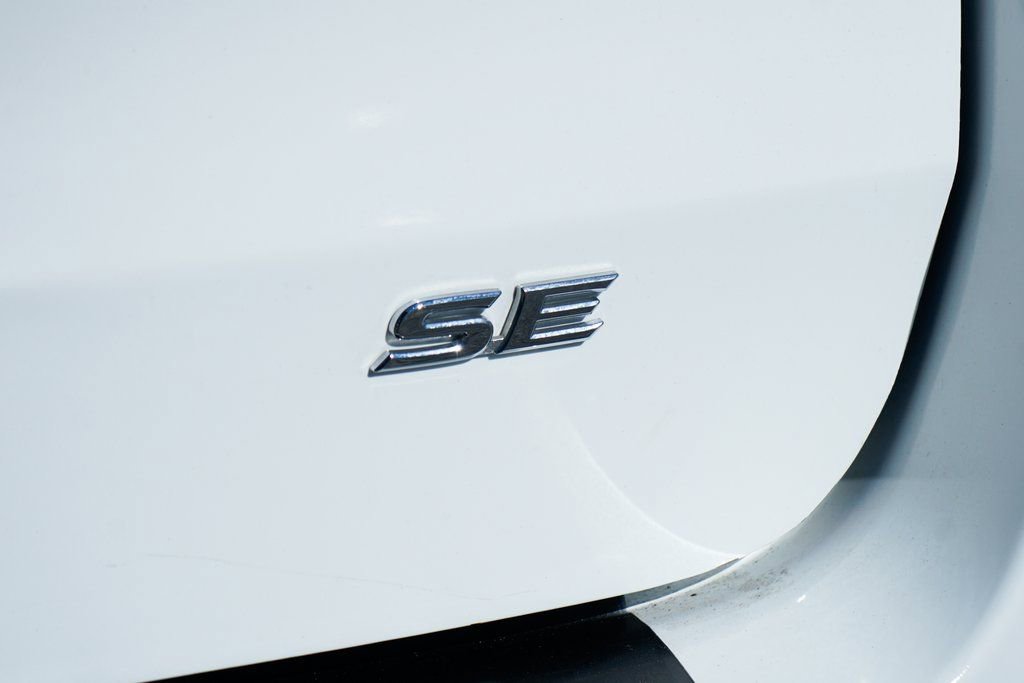 Used 2016 Toyota Sienna SE image 51