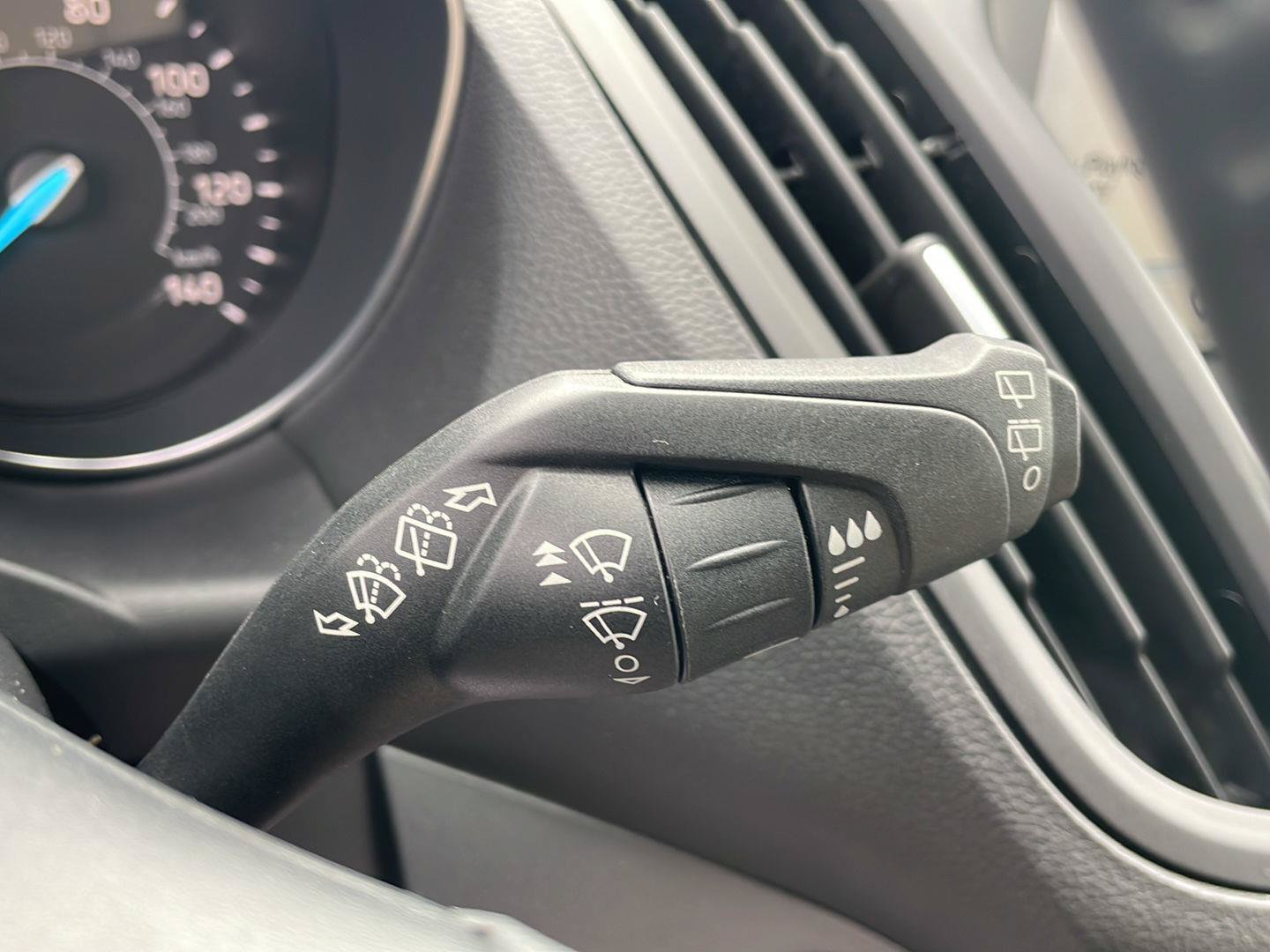 Used 2019 Ford Escape SEL FWD image 18