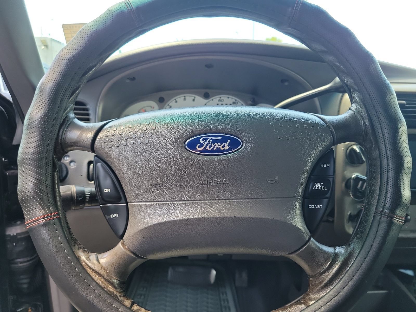 Used 2001 Ford Explorer Sport Trac 4x4 image 20