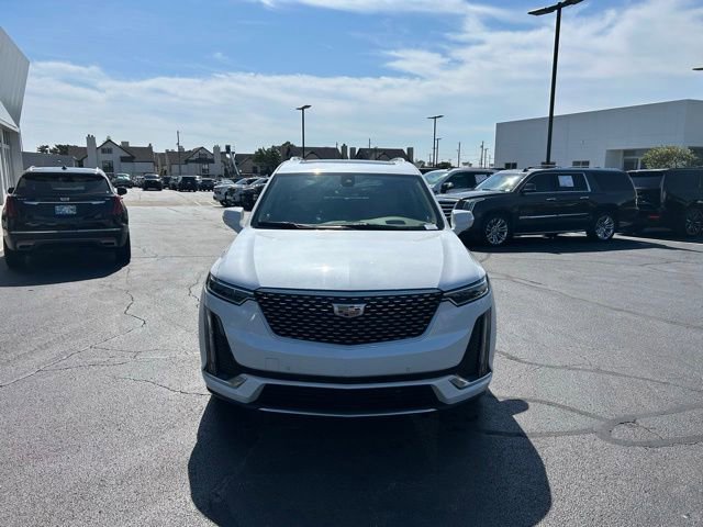 Used 2024 Cadillac XT6 Premium Luxury w/ Platinum Package AWD/4WD image 3