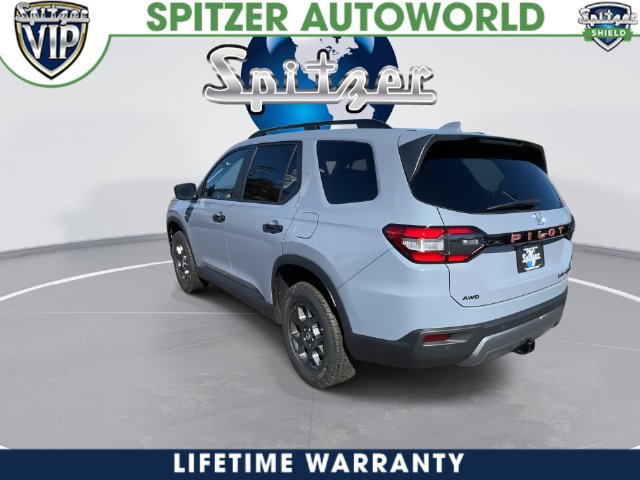 New 2026 Honda Pilot TrailSport image 8