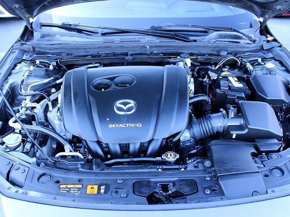 Used 2019 MAZDA MAZDA3 Hatchback w/ Premium Package image 32