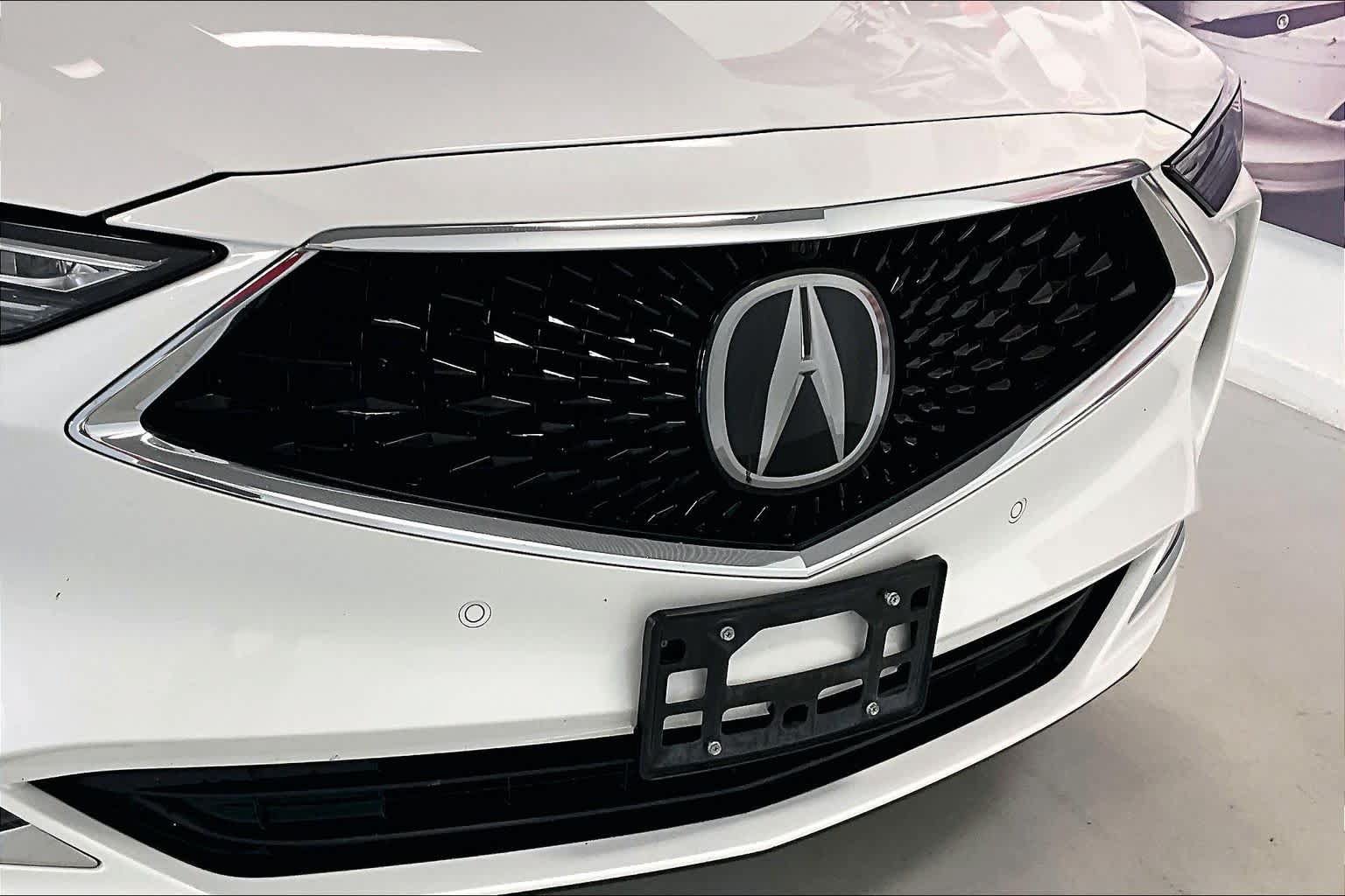 Used 2023 Acura MDX SH-AWD w/ Advance Package image 31
