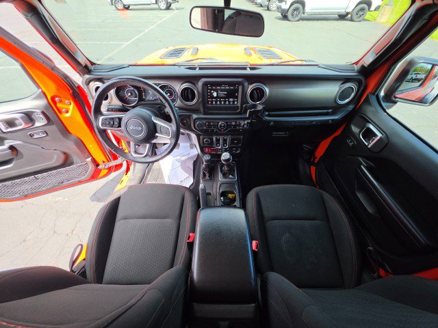 Used 2018 Jeep Wrangler Rubicon AWD/4WD image 24
