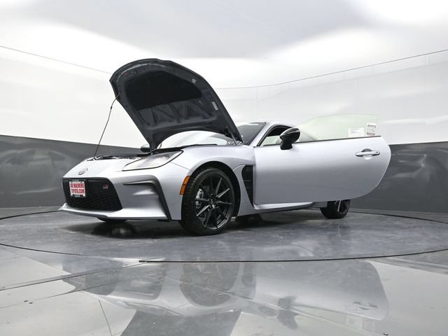 New 2025 Toyota GR86 Premium RWD image 33