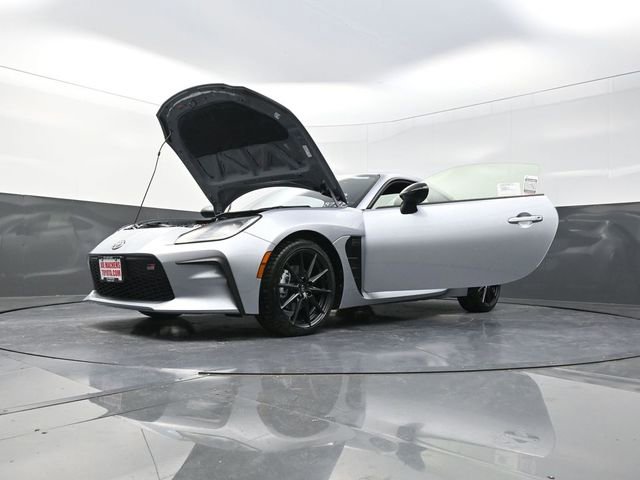 New 2025 Toyota GR86 Premium RWD image 33